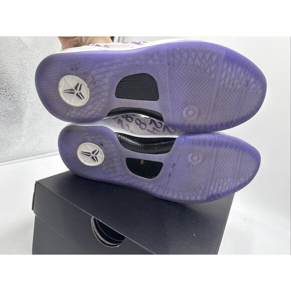 Size 5.5 (GS) - Nike Kobe 8 Protro Low White Metallic Gold bs940 - Picture 5 of 6